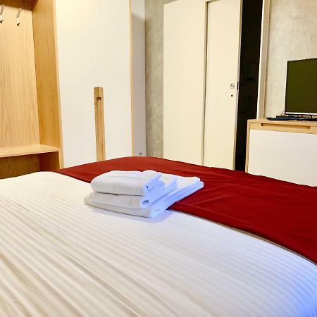 Hotel Adore Romanel-sur-Morges Exteriör bild
